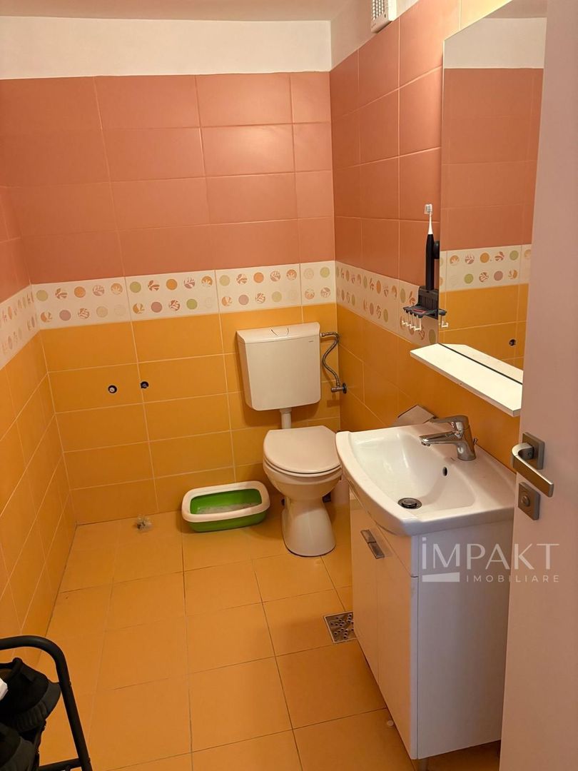 Casa frumoasa de vanzare la curte comuna, zona Centrala! - Poză 10