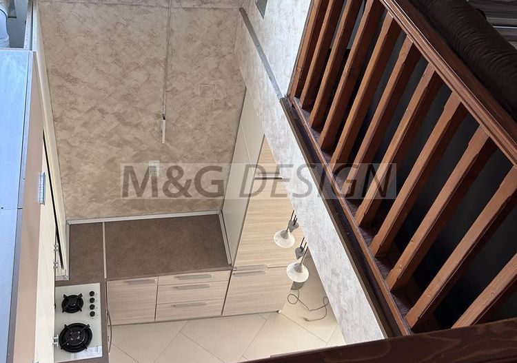 Apartament  2 camere Sagului cu scara interioara - Poză 4