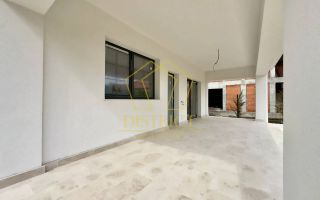 Casa superba cu 5 camere si garaj | Dumbravita - Poză 2