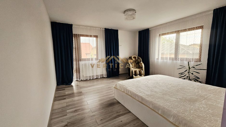 Vila 6 camere la intrare in Dobreni - Poză 9