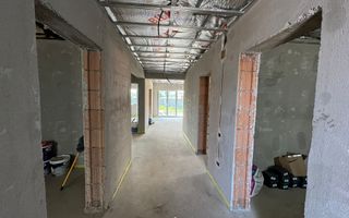 Vanzare Casa pe Parter  4 Camere  Brașov în Cartierul izvor - Poză 13