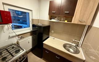 o camera decomandata, balcon Zona Centrala, Piata Mihai Viteazu - Poză 5