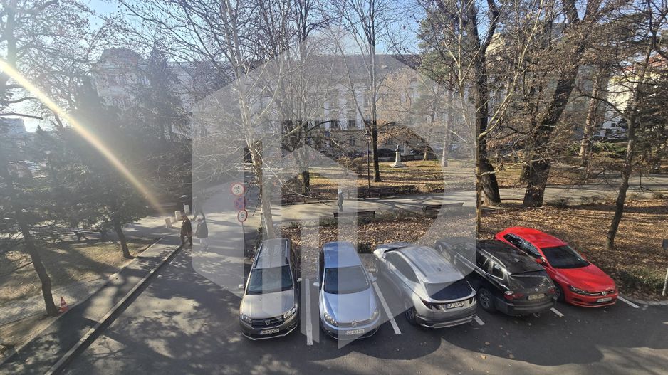 Spatiu birou 4 camere 140 mp zona Ultracentrala - Poză 1