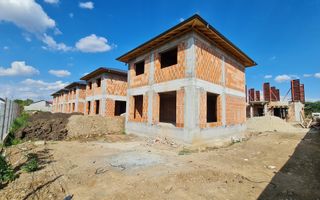 Casa individuala 15 minute de capitala, zona linistita - Poză 4