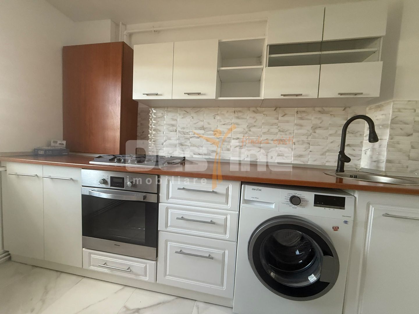 Apartament de inchiriat 3 camere, central Campina! - Poză 11