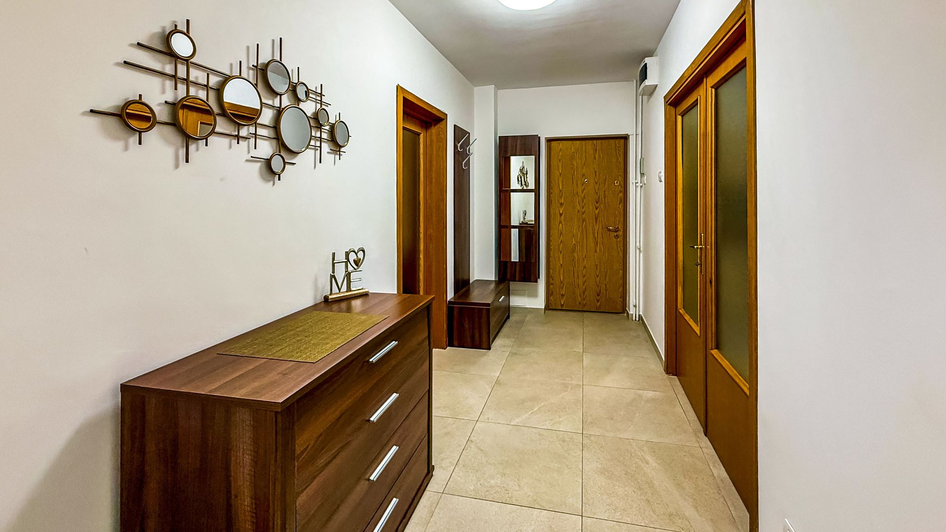 Unirii || 3 camere || 90 mp || Mobilat și utilat complet - Poză 17