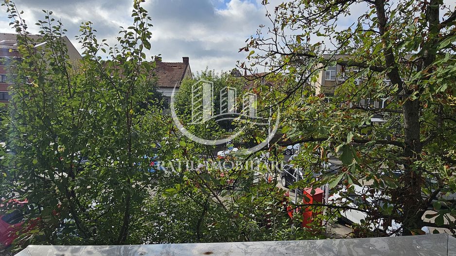 Apartament cu 2 camere | Etajul 1 | Central | Oradea - Poză 4