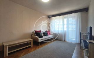 Apartament de vanzare cu 3 camere  in zona Centrala, Oradea - Poză 2