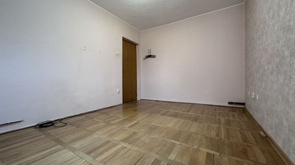 Vanzare apartament cu 4 camere luminos, vedere deschisă-Targoviste-M5 - Poză 4