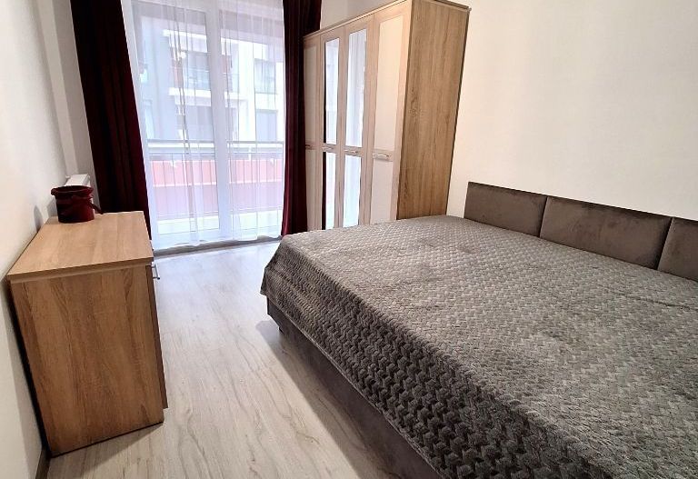Apartament nou 2 camere, parter înalt, centrală proprie - Poză 1
