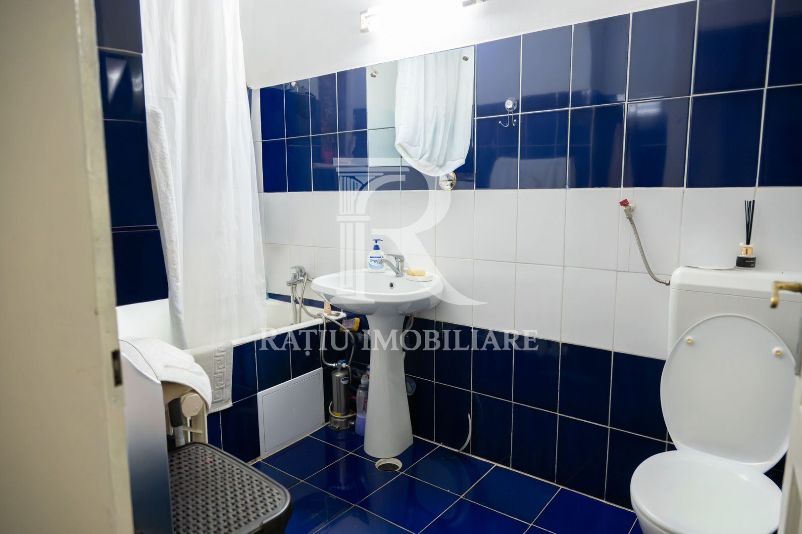 Apartament cu 3 camere | Rogerius | Oradea - Poză 3