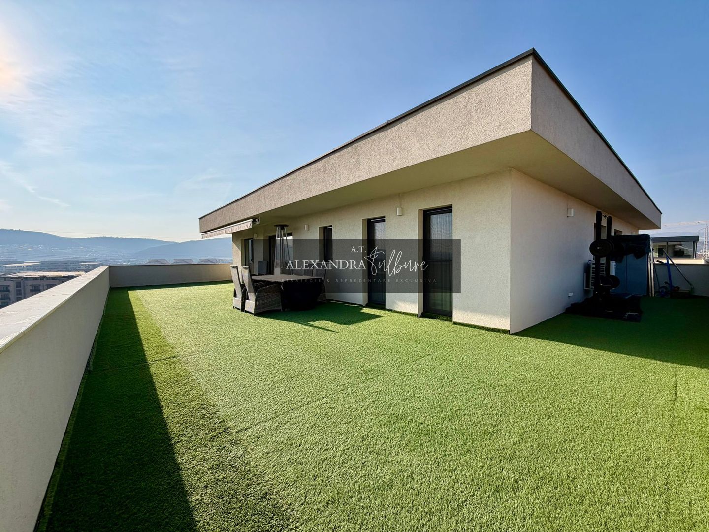 Penthouse de vanzare | 3 camere | 2 bai | 76mp | terasa 76mp | garaj - Poză 22