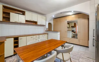 4 camere cu boiler, 13 Septembrie - Poză 16