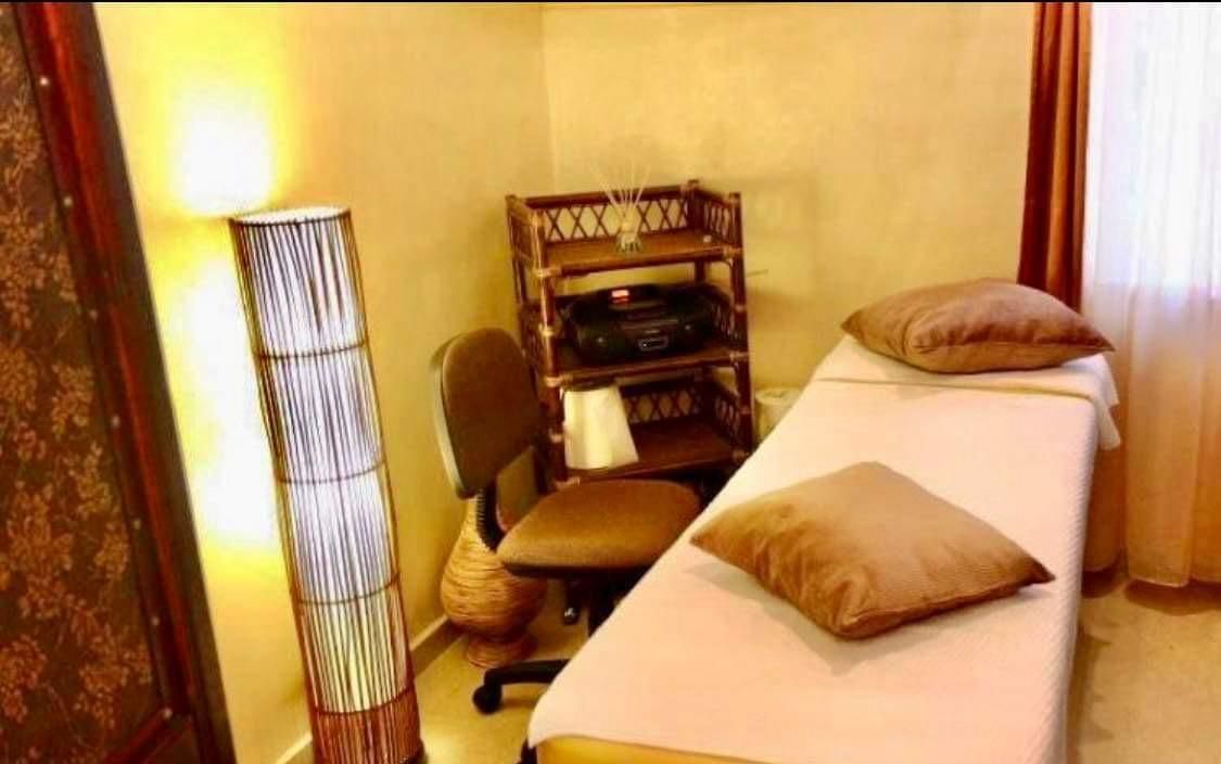 Titan Coafor,masaj sau alte activitati - Poză 4