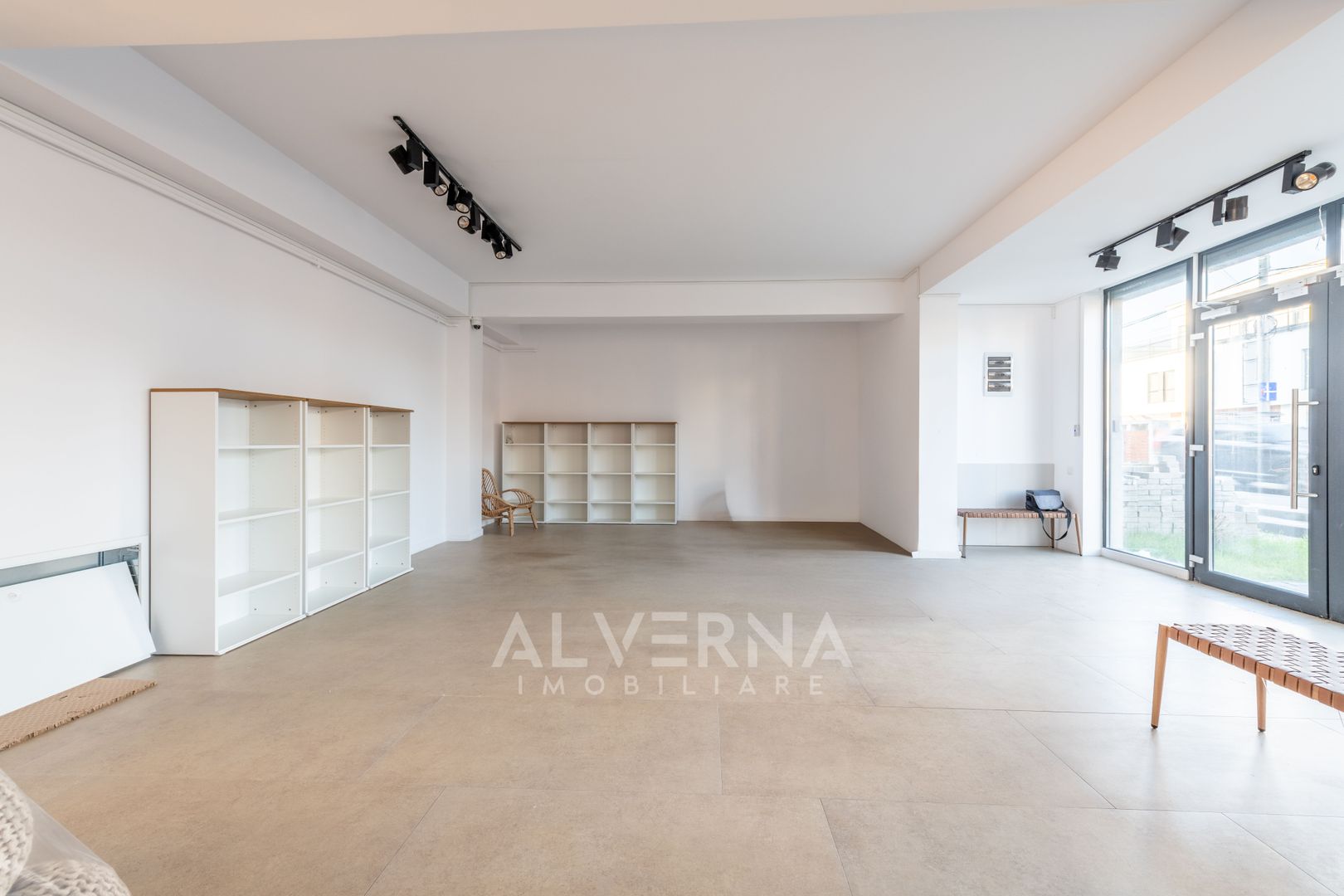 Spatiu comercial 165mp | 11ml vitrina | 2 grupuri sanitare | Borhanci - Poză 5