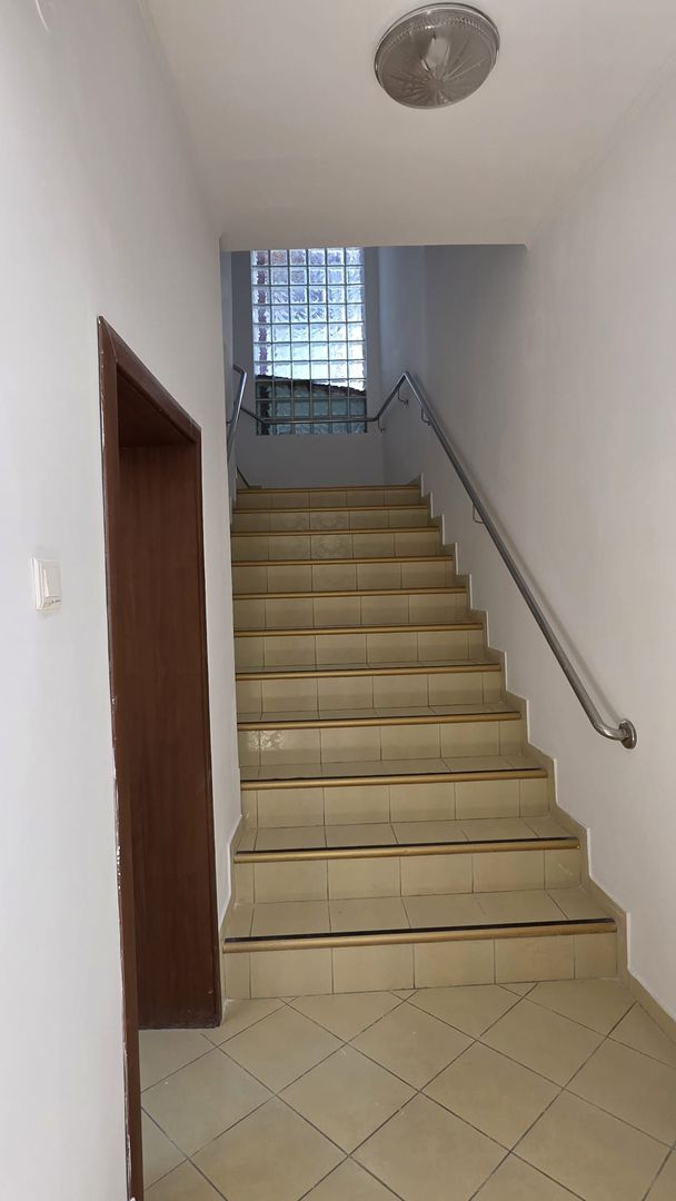 Delea Veche- Vila S+P+1E+Pod- 8 camere- 290 mp utili - Poză 4