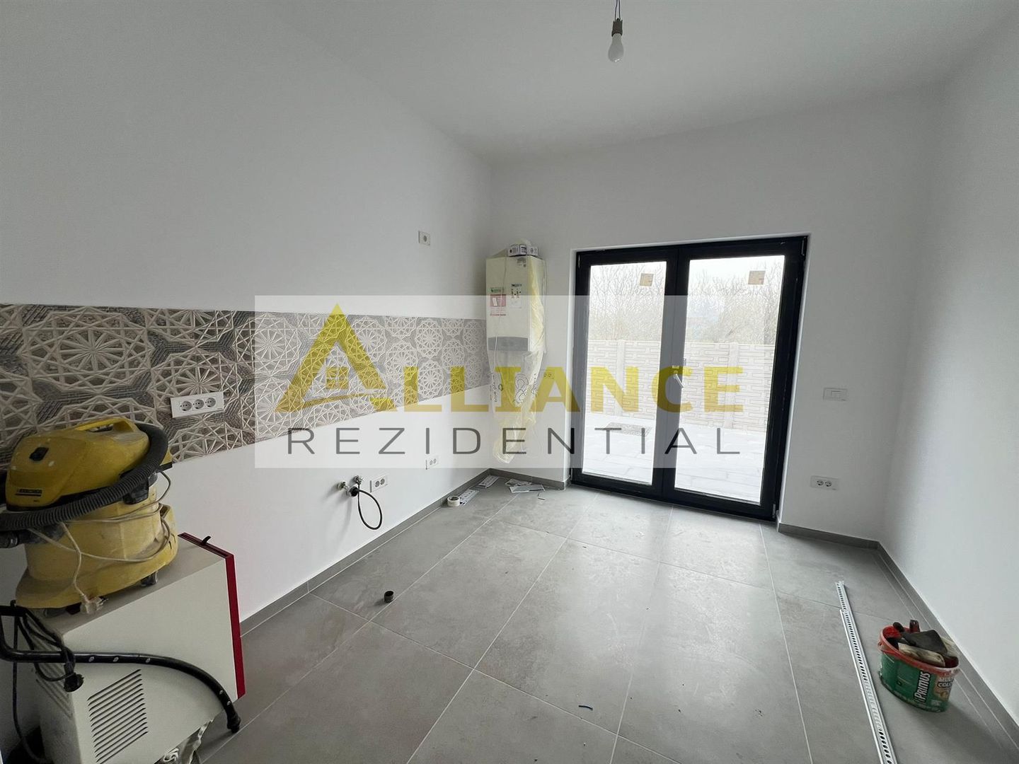 Casa parter -3 camere- Incalzire in pardoseala - Comuna Berceni - Poză 7