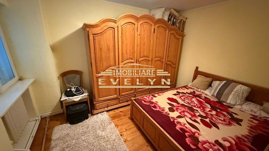 De vânzare apartament 3 camere – zona Pietonalul Transilvaniei (Piata Mare) - Poză 5