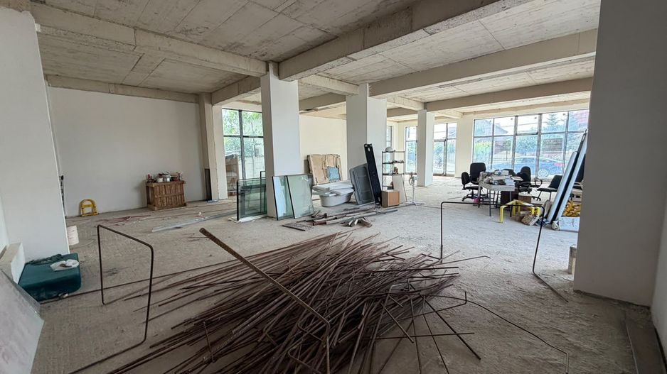 SPATIU COMERCIAL DE INCHIRIAT- 371 MP, STRADAL, BLOC NOU, COMISION 0% - Poză 3