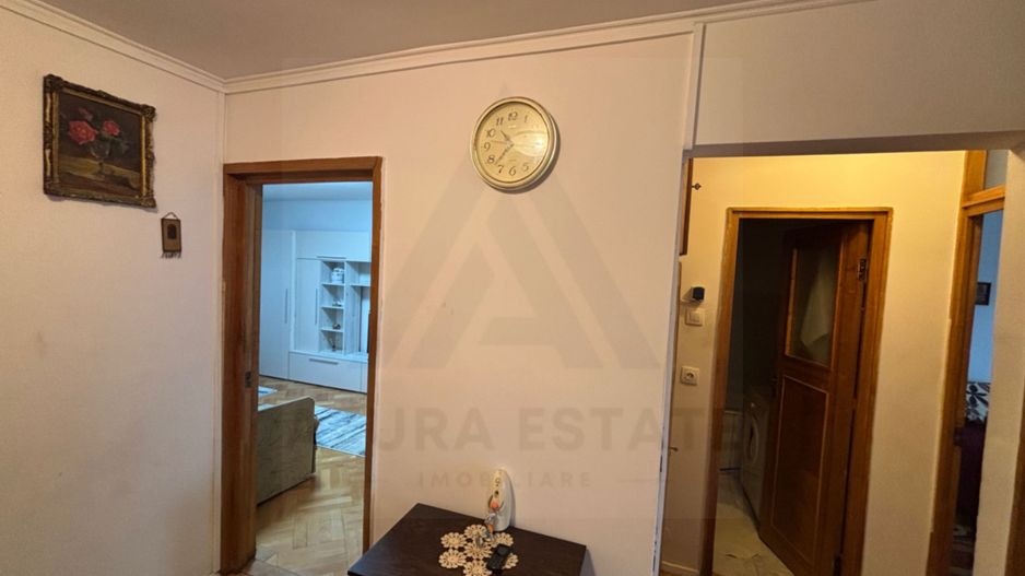 Apartament 3 camere 70 mp Parcul Sub Arini - Poză 12