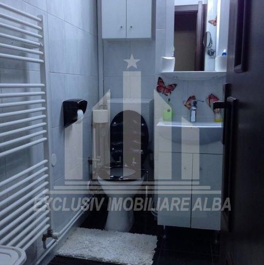 Apartament cu 3 camere decomandate, Centru - Poză 5