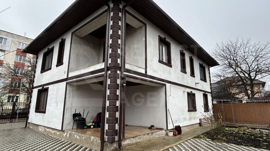 Vânzarea, casa/villa, 4 camere, str. Taras Șevcenco, Pământeni - Poză 4