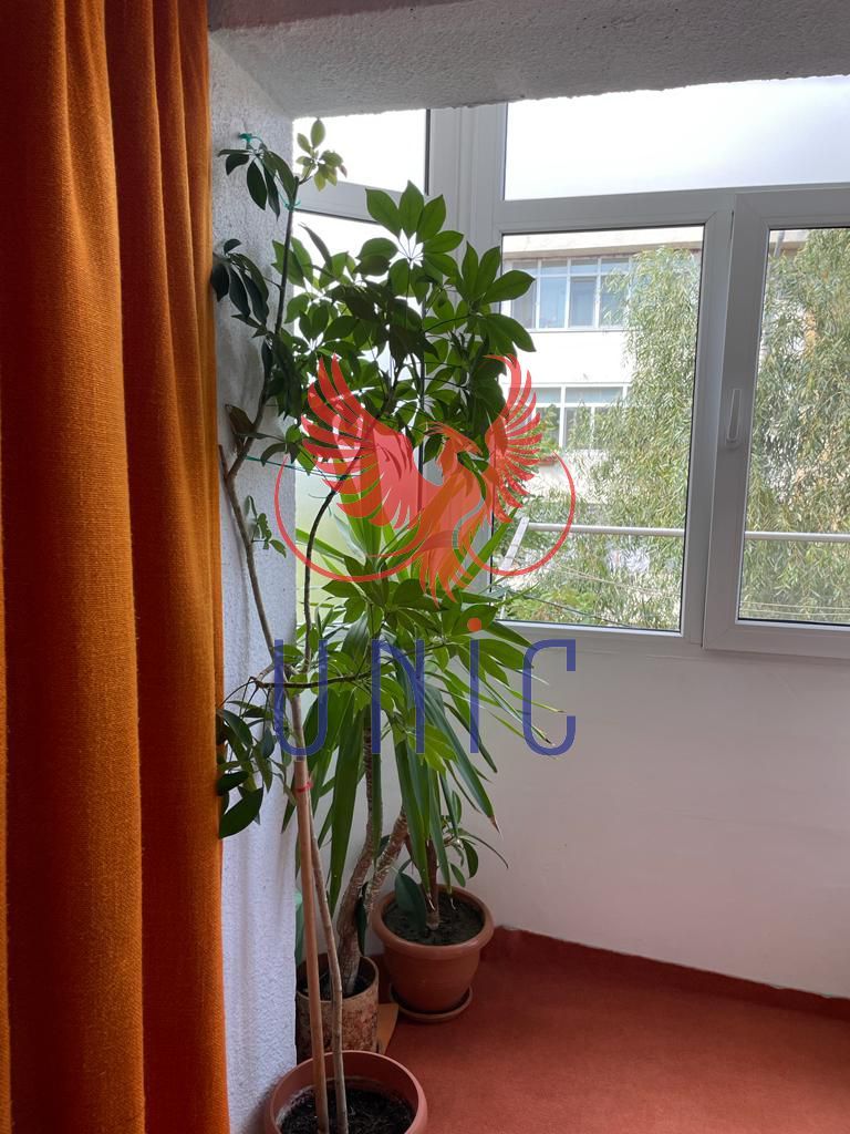 Apartament cu 3 camere de vânzare în 1 Mai, Craiova - Poză 4