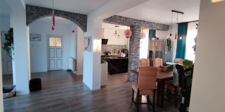 BRASADAS vinde casa cu 7 camere si teren 890mp în Decebal. - Poză 5