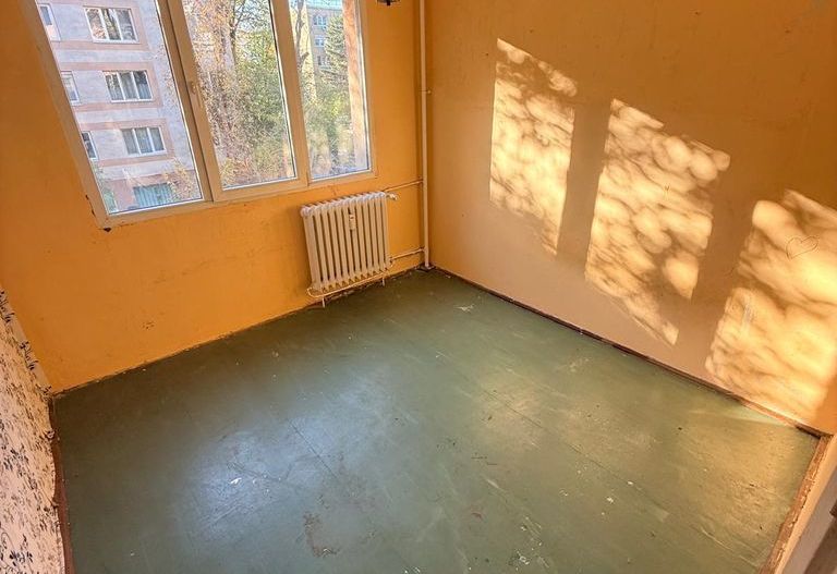 Vânzare apartament 3 camere, decomandat, etaj 1/4 – 66,79 mp + boxă – Drumul Tab - Poză 7
