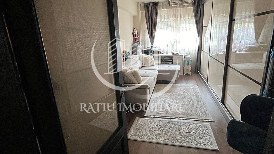 Apartament cu 4 camere | Bd. Stefan cel Mare | Rogerius | Oradea - Poză 9