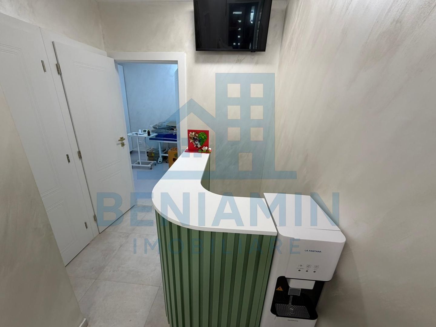 Spatiu modern cabinete medicale parter 50mp Toporasi Promenada - Poză 4