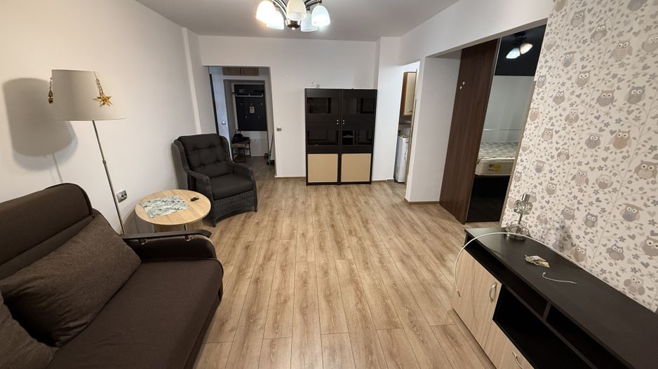 Ap 2 cam mobilat/utilat, complet renovat- etaj 2-bloc 6 etaje - Poză 2