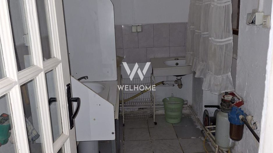 Casa cu 15 camere de vanzare in Bazna, Sibiu ( azil, pensiune) - Poză 29