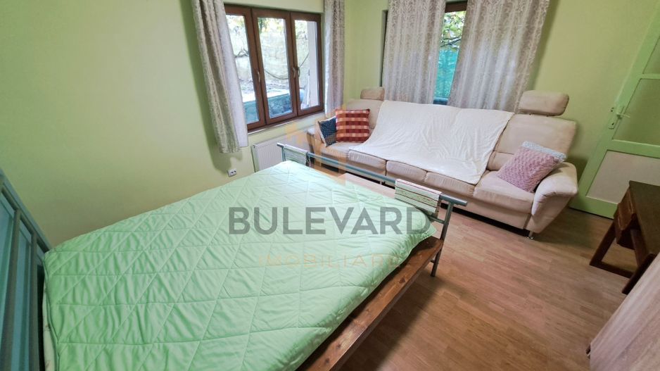 Casa 3 dormitoare, curte 60mp, parcare, langa UMF! - Poză 11