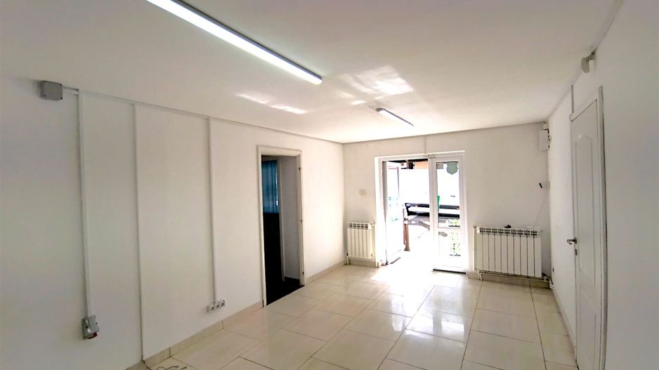 Spațiu Comercial 60 mp | Burdujeni | Parter | Vad Pietonal Intens - Poză 1