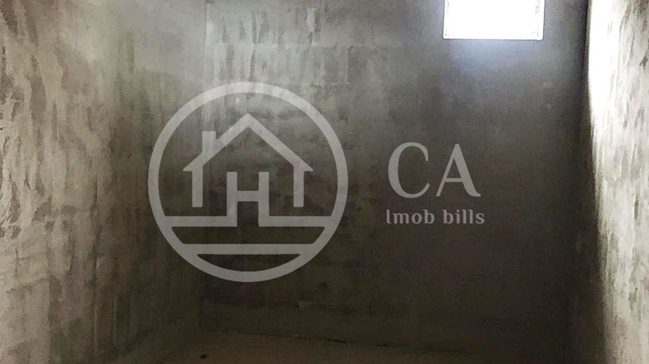 Casa de vanzare cu 4 camere pe str. Izvorului, zona Saldabagiu, Oradea - Poză 8