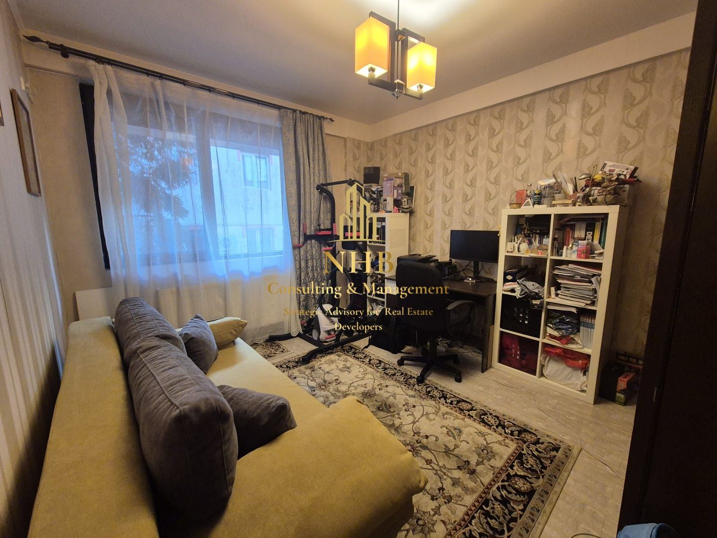 Ap 3 camere cu parcare subterana si curte in vila in zona Dămăroaia - Poză 11