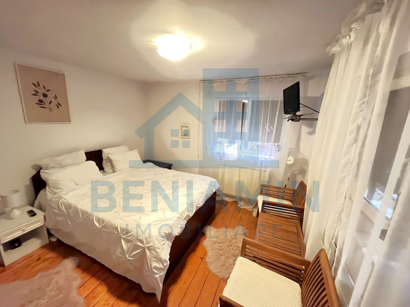 Casa de inchiriat Raului intersectie Campia Islaz -loc de parcare - Poză 8