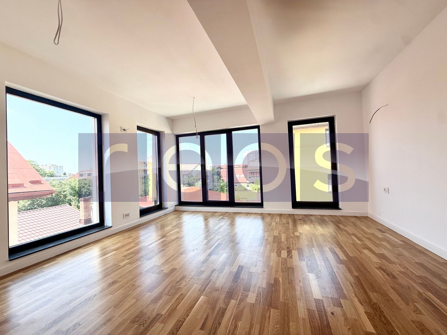 VÂNZARE VILĂ | ZONA OZANA | 5 CAMERE | ÎNCĂLZIRE ÎN PARDOSEALĂ - Poză 14