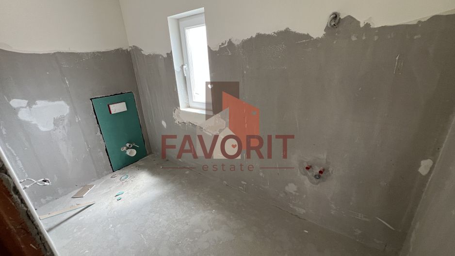 Duplex 4 camere despartit prin camera tehnica | Chisoda - Poză 7