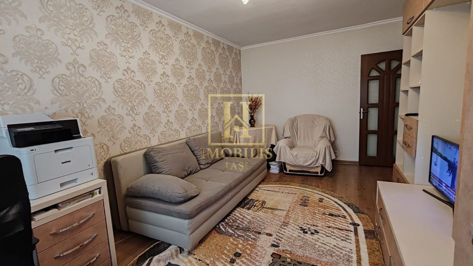 Prima inchiriere! Ap. 2 camere, D., et.2, 460euro-Podul de Fier - Poză 2