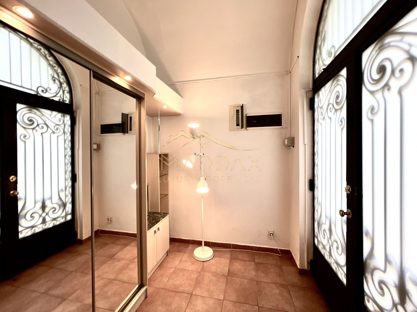 Apartament in Vila | Dorbanti - Capitale | De Vanzare | 1946 - Poză 40