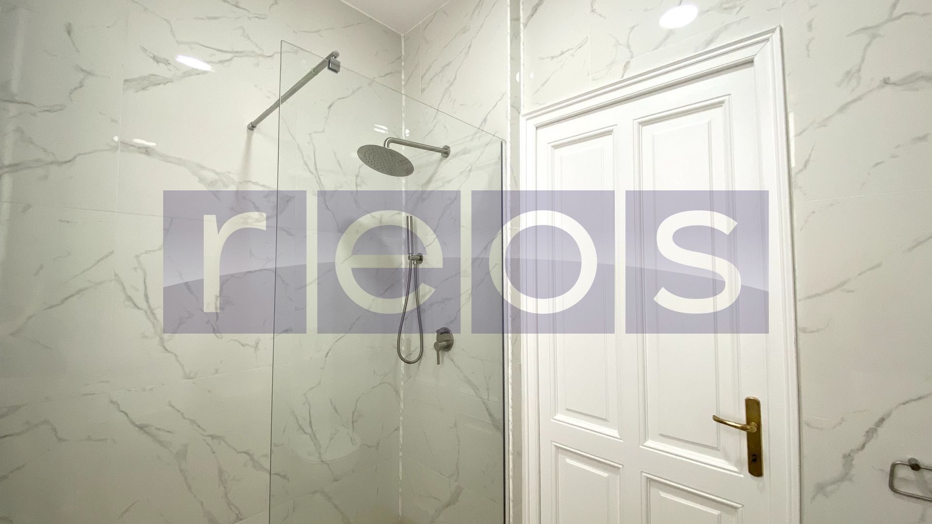 VILA RENOVATA | 3 CAMERE | GRADINA SI TERASA | 200 MP | COTROCENI - Poză 23