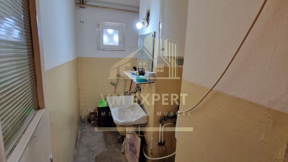 APARTAMENT 2 CAMERE, ETAJ 2, CAMPULUNG, ZONA VISOI - Poză 3