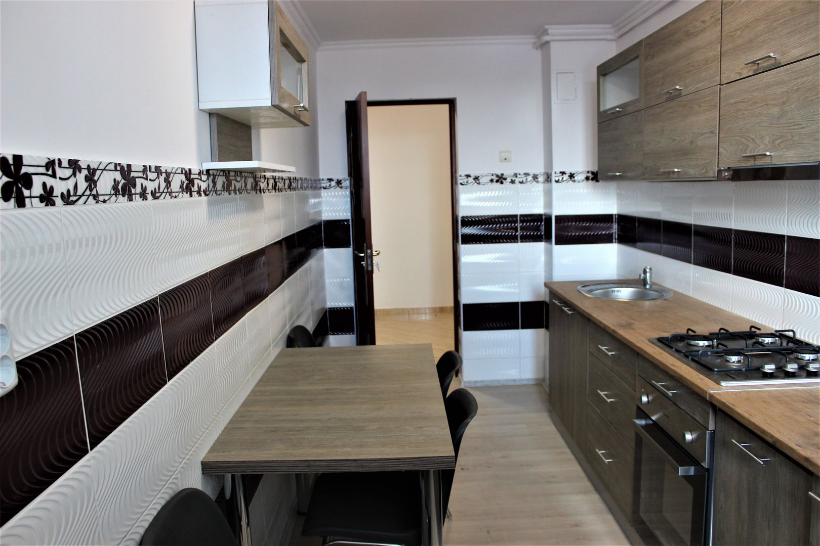 Apartament 2 camere decomandat Aleea Harniciei 63 m² - Poză 3