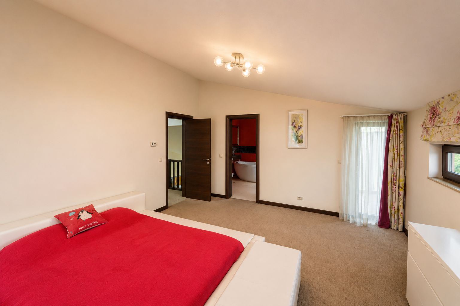 Vila cu piscina, 6 camere, 254mp utili, 815mp teren, com. Berceni - Poză 23