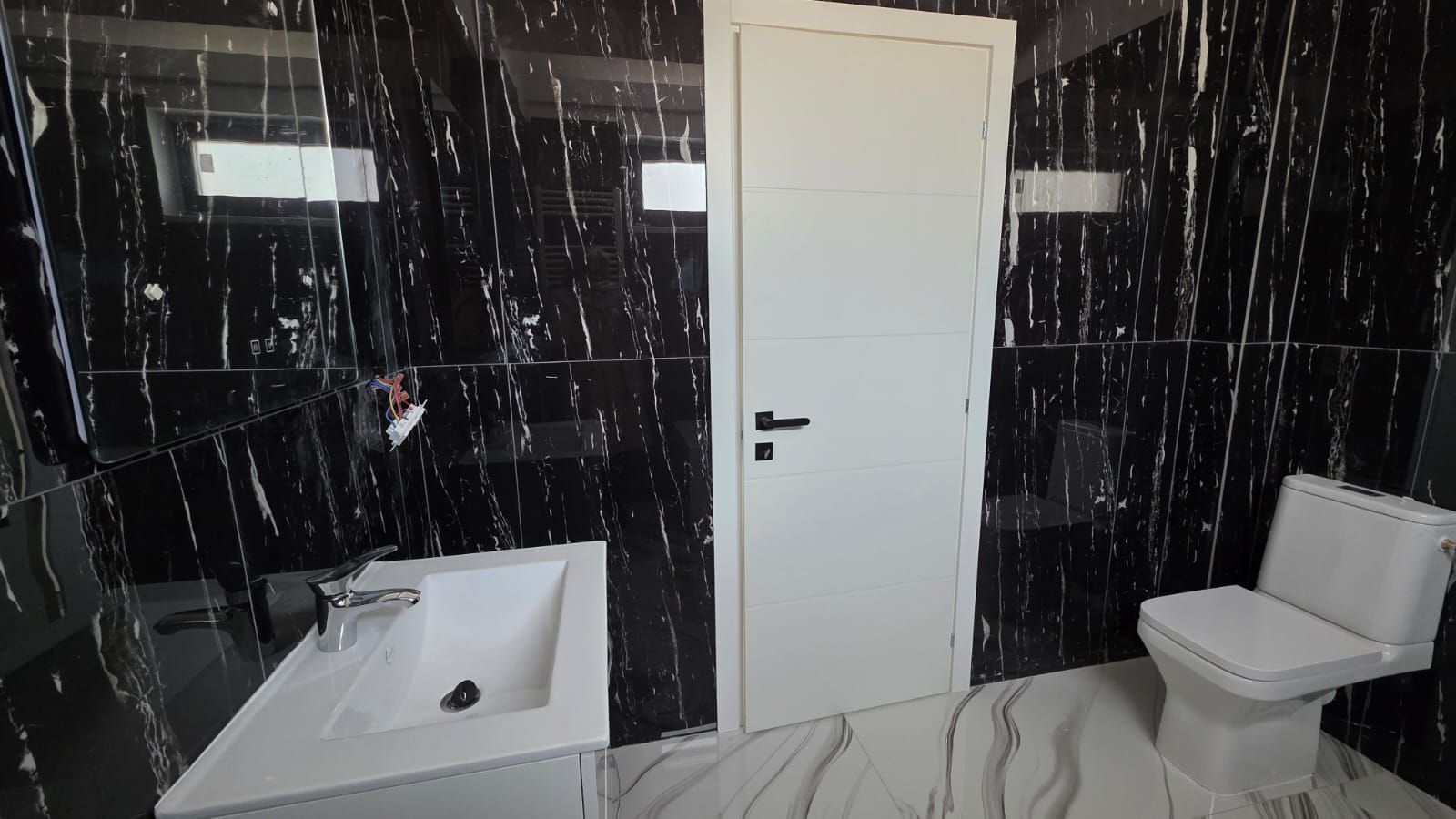 MUTARE IMEDIATA 2 CAMERE 57MP BUCIUM VISANI INTABULAT - Poză 8