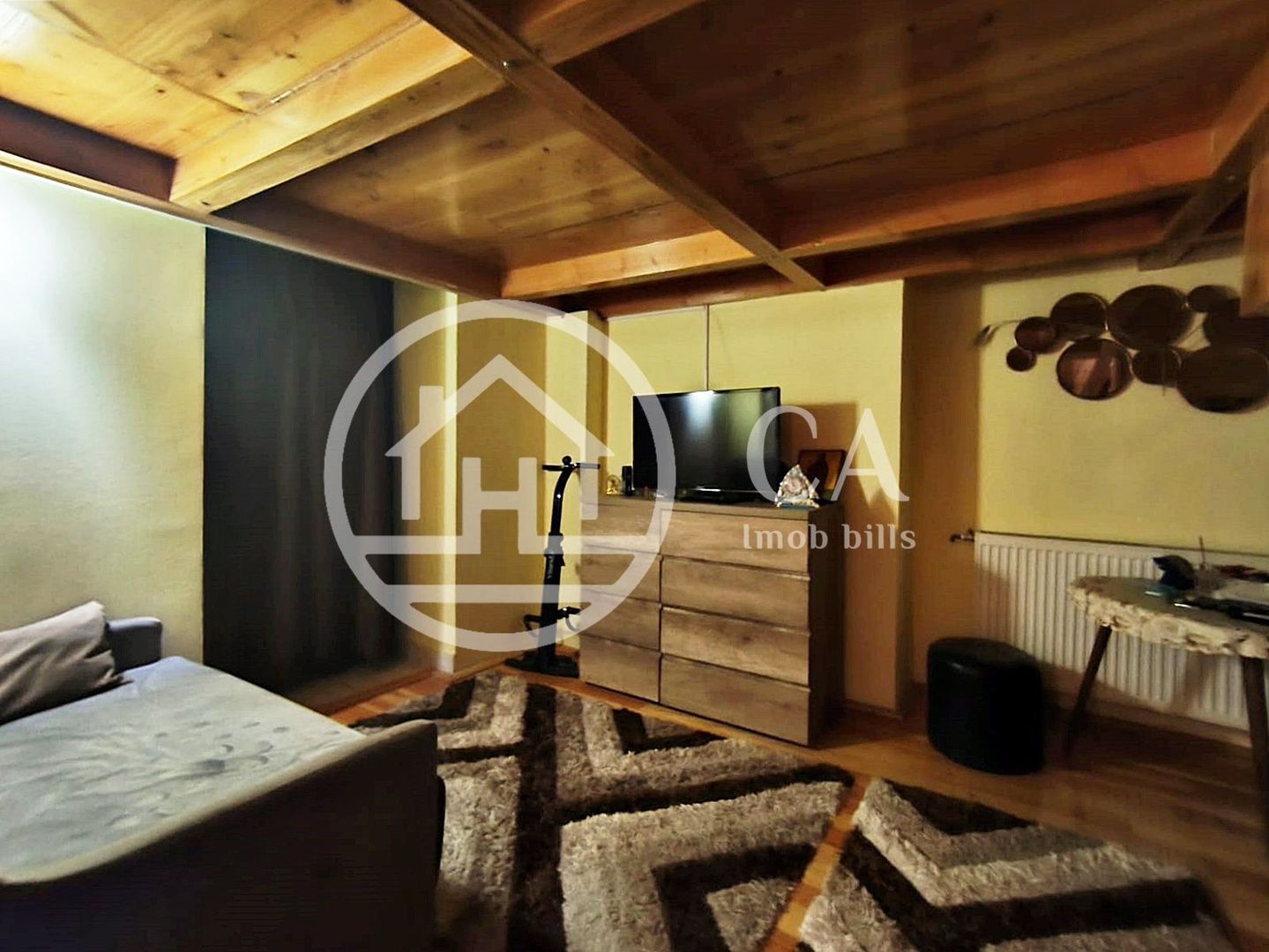 Proprietate mixta de vanzare apartament si spatiu comercial, Oradea - Poză 5