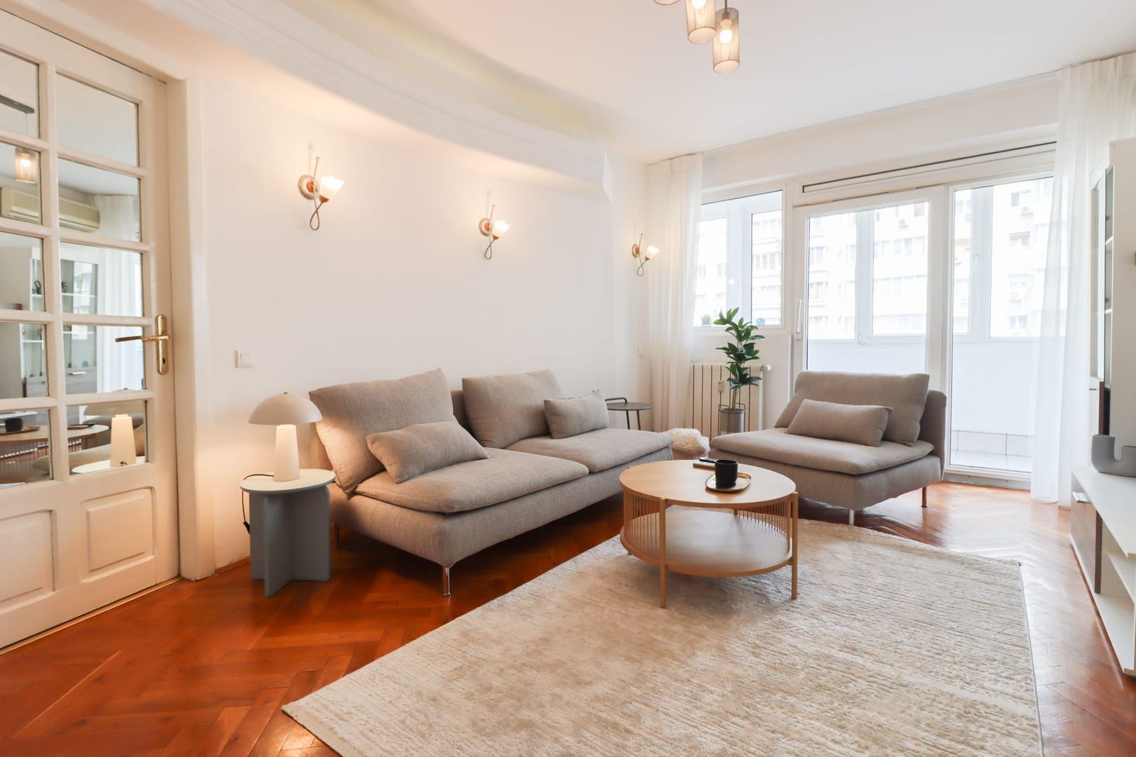 OBOR-PASAJ, STRADAL, BLOC REABILITAT, LIBER - Poză 1