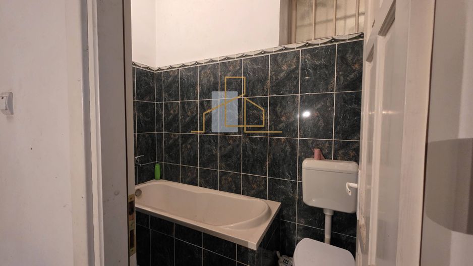 Spatiu Comercial-Apartamente Traian - Cladire integrala - Poză 18